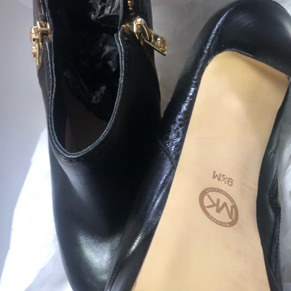 Designer Alligator platform Booties - Picture 9 of 9